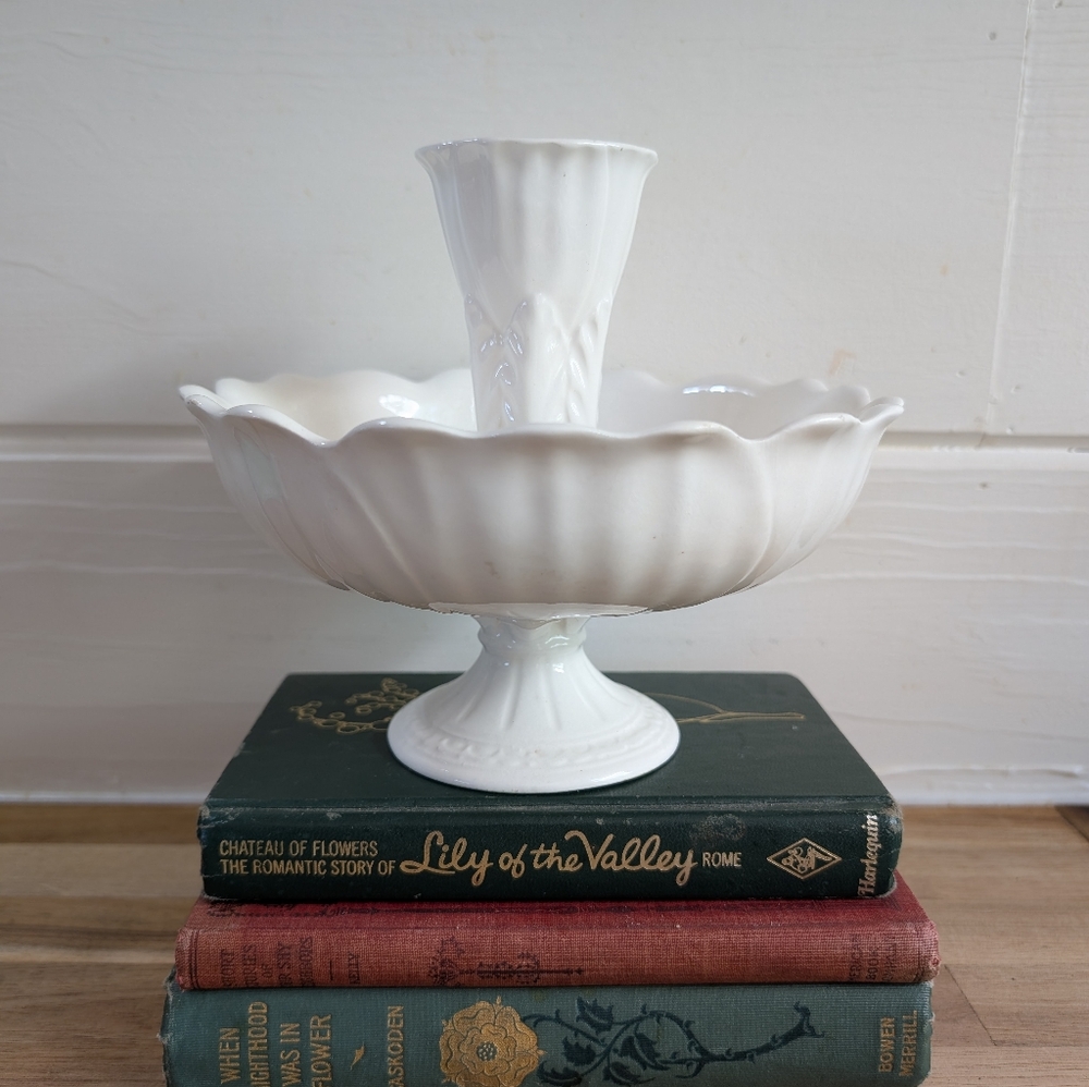 Hard To Find Vintage One Horn Lefton Epergne